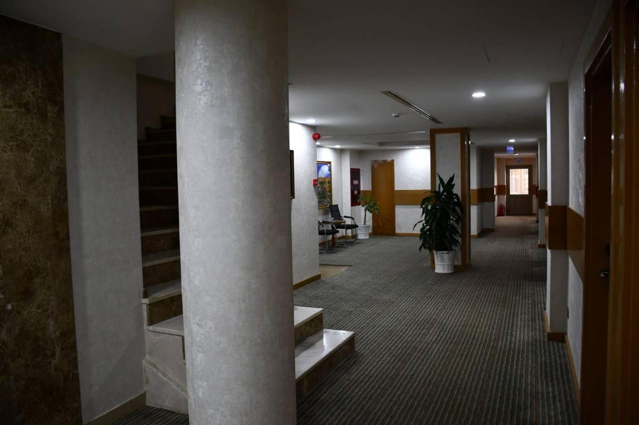 Hotel Hilen De Ville アルビール エクステリア 写真
