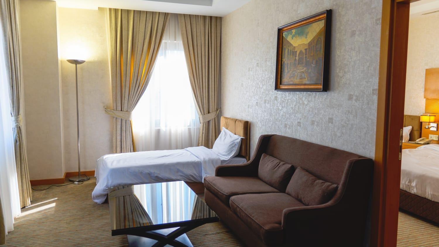 Hotel Hilen De Ville アルビール エクステリア 写真