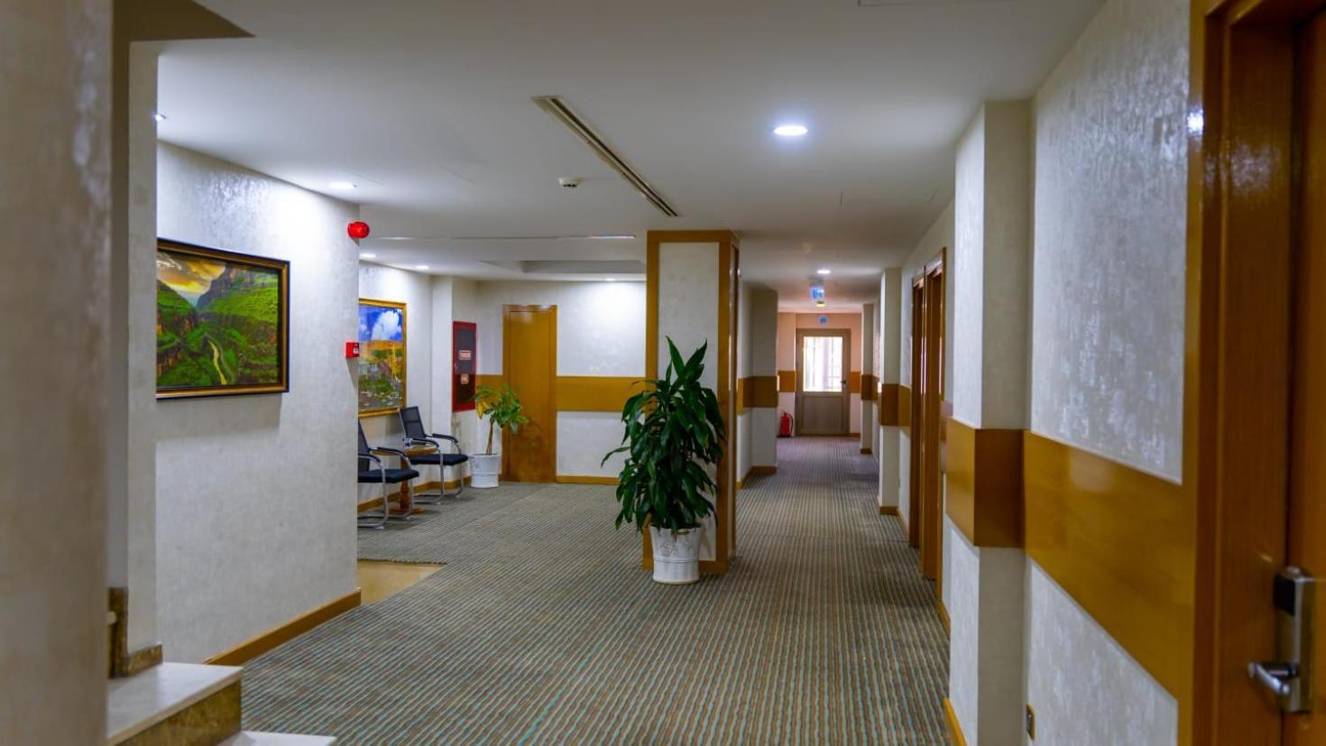 Hotel Hilen De Ville アルビール エクステリア 写真
